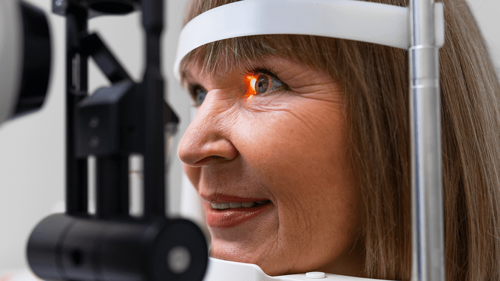 hipertension ojos mujer